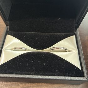 【エクセルコダイヤモンド(EXELCO DIAMOND)の口コミ】 シンプルなデザインかつ少しオリジナリティを出せるデザインをイメージし…