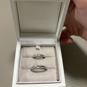 【ENUOVE(イノーヴェ)の口コミ】 なめらかなウェーブがとても上品で、指を見るたびに気持ちがやわらぎます…