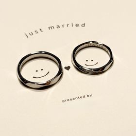 【アイプリモ(I-PRIMO)の口コミ】 彼の手には華奢な細い指輪はどうしても馴染まず、何店舗も足を運んで実際…