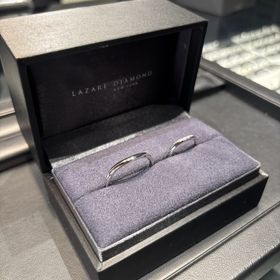 【ラザール ダイヤモンド(LAZARE DIAMOND)の口コミ】 可愛くもあり､シンプルで､着け心地が良い｡ウェーブがかかっていて個性的な…