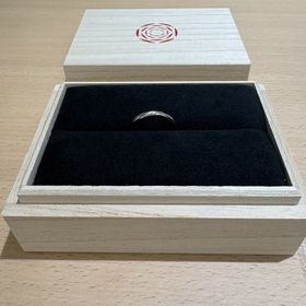 【出雲結(いずもゆい)の口コミ】 いろんなテーマに沿って、指輪を選ぶことができます。
価格も比較的リーズ…