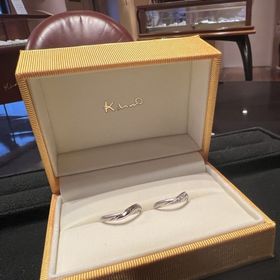 【ケイウノ ブライダル(K.UNO BRIDAL)の口コミ】 マットなところを混ぜたところ。
指が綺麗に見えるようにV字型にしたとこ…