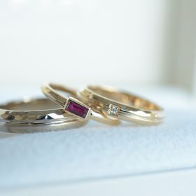 【CRAFY(クラフィ)の口コミ】 

とにかく自分の好きな石で婚約指輪を作れるよ！と言う事をここでお伝え…