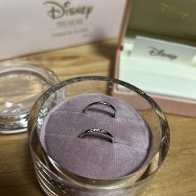 【ケイウノ ブライダル(K.UNO BRIDAL)の口コミ】 ディズニーモチーフの結婚指輪ですが、キャラクター感が強すぎず、大人で…
