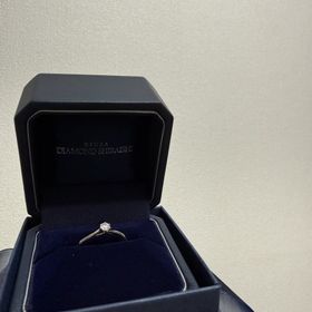 【銀座ダイヤモンドシライシの口コミ】 銀座ダイヤモンドシライシは指輪の種類も豊富でストレート、V字、ウェーブ…