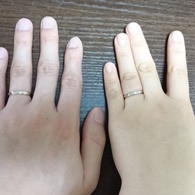 【PePe(ペペ)】の口コミ 素材がPt950とK18ピンクゴールドの両方で、つけてみたら二人の手に...