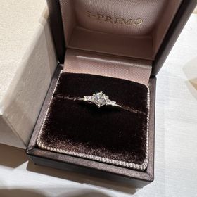 【アイプリモ(I-PRIMO)の口コミ】 オリオン座のトライスターをモチーフにしたデザインです。冬の夜空を見上…