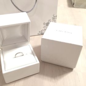 【CAFERING(カフェリング)の口コミ】 私の指は少しゴツゴツしているのですが、スタッフさんが私の指をじっくり…