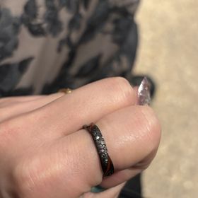 【MIORING(ミオリング)の口コミ】 1年ほど前からずっとサイトでみていて、結婚5周年ということで今年購入し…