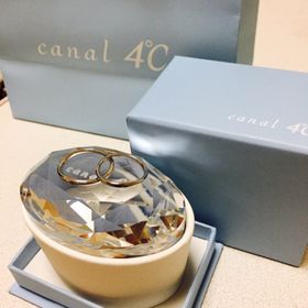 【canal4℃(カナルヨンドシー)の口コミ】 嫁が金属アレルギーなので、比較的アレルギーが出にくい素材を提案して頂…