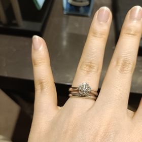 【シャネル(CHANEL)の口コミ】 もともと調べてたカメリアコレクションが気になっていて、カメリアコレク…