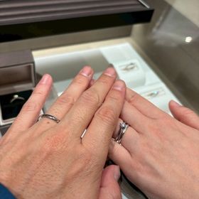 【アイプリモ(I-PRIMO)の口コミ】 2人で、旅行先で天体観測をした時に見た星の名前に基づいた婚約指輪があっ…