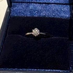 【銀座ダイヤモンドシライシの口コミ】 ダイヤモンドが鑑定書つきで様々な種類のダイヤモンドから選べられること…