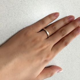 【ティファニー(Tiffany & Co.)の口コミ】 丸みのある形でシンプルなデザインが特に気に入りました。

装着していて…