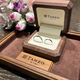 【TANZO.(鍛造指輪)の口コミ】 素材、サイズ、形、加工など、自分たちのスタイルに合わせてデザインでき…