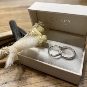 【CRAFY(クラフィ)の口コミ】 指輪の種類はシンプルなもの長くつけることを重視したためプラチナを選ん…
