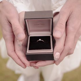 【アイプリモ(I-PRIMO)の口コミ】 ダイアが目立つとてもシンプルな指輪なので色々なシーンや服装にも合うと…