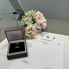 【アイプリモ(I-PRIMO)の口コミ】 指輪のデザインは自分の骨格にそったデザインにしました。
ダイヤがはいっ…