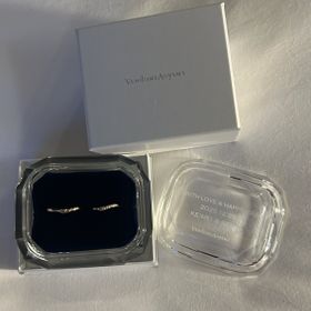 【ヴァンドーム青山(VENDOME AOYAMA)】の口コミ ゴールドかつウェーブで気に入ったデザインであった。
ブライダルブランド...