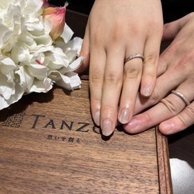 【TANZO.(鍛造指輪)】の口コミ オリジナルの地金カラーが可愛いし肌馴染みがいい。
つけ心地も見てくれる...