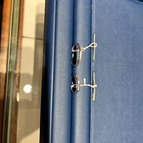 【銀座ダイヤモンドシライシの口コミ】 デザインが豊富でダイヤモンドの品質保証が付いています。
価格帯もリーズ…