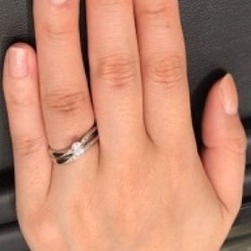 【ラザール ダイヤモンド(LAZARE DIAMOND)の口コミ】 シンプルだけど存在感があり、自分好みのデザインの指輪が多いです。この…