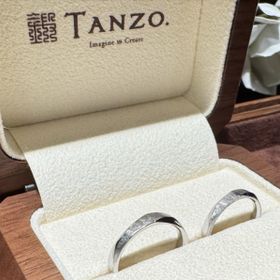【TANZO.(鍛造指輪)の口コミ】 指輪のデザインを自分たちで決められることが一番の決めてになりました。
…