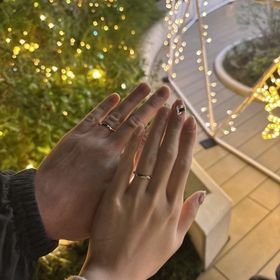 【銀座ダイヤモンドシライシの口コミ】 シンプルで着け心地がいい。シンプルなものからゴージャスなものまでいろ…