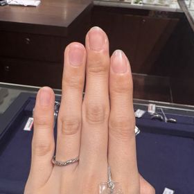 【COLANY(コラニー)の口コミ】 以前別のブランドで見たハートのように見えるデザインが気に入っており、…