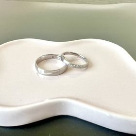 【LEGAN(レガン)】の口コミ マット加工を施したこだわりぬいた指輪
ピンクダイヤモンドも派手すぎない...