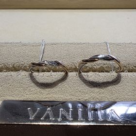 【AMATSU(アマツ)】の口コミ 他のブランドではあまり見ない個性溢れるデザインが魅力的でした。広島在住...