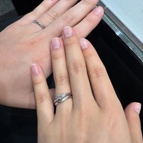 【アイプリモ(I-PRIMO)の口コミ】 手の形を見てもらい、指に馴染む特別な指輪を選ぶことができました！！
カ…