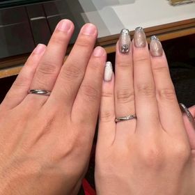 【銀座ダイヤモンドシライシの口コミ】 指輪のデザインが見切れないほどありました。デザインのイメージを伝え、…