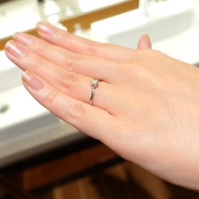 【アイプリモ(I-PRIMO)の口コミ】 私の指は長くて少し太めなので
どんな指輪なんだろうとそわそわしていたん…