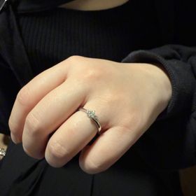 【アイプリモ(I-PRIMO)】の口コミ ウェーブがかかりサイドに小さなダイヤがある事で、メインダイヤが際立って...