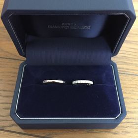 【銀座ダイヤモンドシライシの口コミ】 結婚指輪はハーフエタニティがいいと決めていました。他のブランドで3店舗…