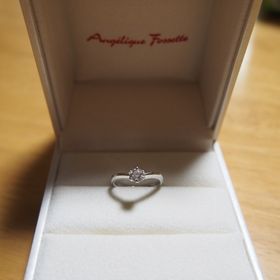 【アンジェリックフォセッテ(Angelique Fossette)の口コミ】 末永く大切にしたいので、流行にとらわれず、オーソドックスでシンプルな…