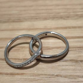 【出雲結(いずもゆい)の口コミ】 縁結は、さりげなく入ったピンクゴールドが赤い糸を表しているというコン…