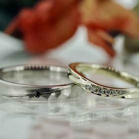 【Antille(アンティール)の口コミ】 女性の婚約指輪、結婚指輪のデザイン二つが合わさったものが男性の指輪に…