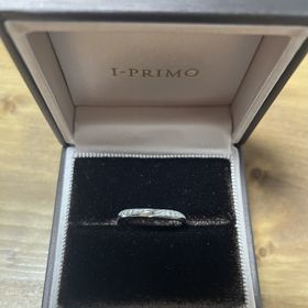 【アイプリモ(I-PRIMO)の口コミ】 指輪は細身で華奢なイメージのものなのでスッキリ指がきれいに見えて更に…