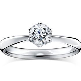 【ラザール ダイヤモンド(LAZARE DIAMOND)の口コミ】 ダイヤモンドの輝きが、やはり他ブランドとは違った。どのブランドも、勿…