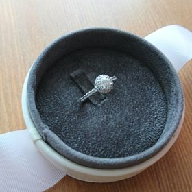【BRIGHTON jewelers(ブライトンジュエラーズ)の口コミ】 ダイヤをふんだんに使ったデザインにもかかわらずとても良心的なお値段で…