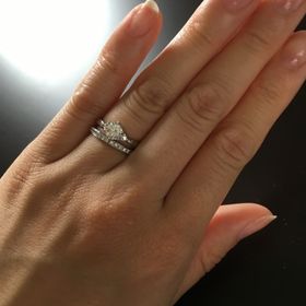 【宝寿堂(ほうじゅどう)の口コミ】 カラットの大きさです。
予算内でカラットのおおきいものを、とおもってい…