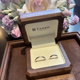 【TANZO.(鍛造指輪)の口コミ】 地金を叩き上げて形成していく、強度の強い丈夫な鍛造製法です。硬く・変…