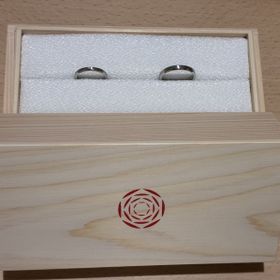 【出雲結(いずもゆい)の口コミ】 雲 結(くも)はマット仕上げと鏡面仕上げどちらも1つの指輪で楽しめるとこ…