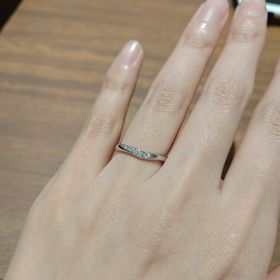 【4℃ BRIDAL(ヨンドシーブライダル)の口コミ】 シンプルなものを探していたので見に行きました。値段もそこまで高くない…