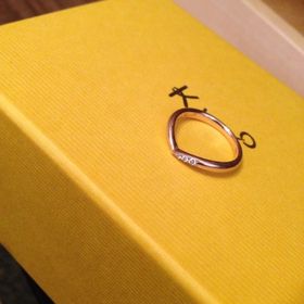 【ケイウノ ブライダル(K.UNO BRIDAL)の口コミ】 まず指輪の素材から悩みましたが、肌に馴染みやすいピンクゴールドを選び…