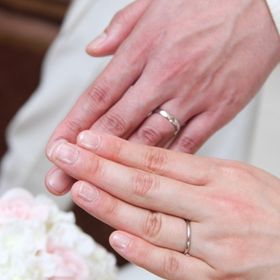 【ヴァンドーム青山(VENDOME AOYAMA)の口コミ】 以前からなんのデザインも施されていないストレートの指輪が理想でした。
…