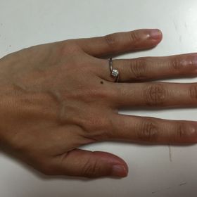 【アイプリモ(I-PRIMO)の口コミ】 ダイヤモンドの下のほうから光がはいるデザインになっており、輝きがとて…