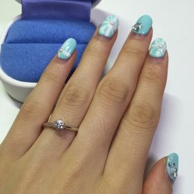 【銀座ダイヤモンドシライシの口コミ】 王道の立て爪リングで探していました。イメージにぴったりで存在感のある…